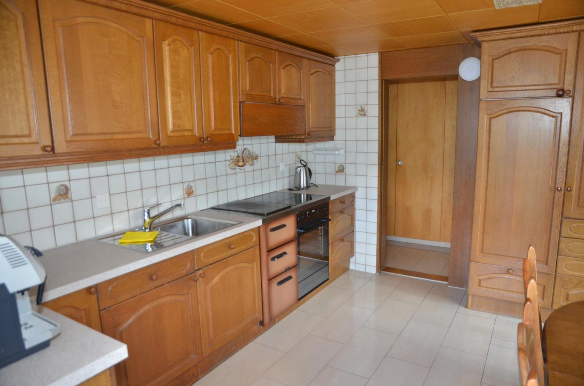 Grosse, Schoene Wohnung Im Gruenen บริก ภายนอก รูปภาพ